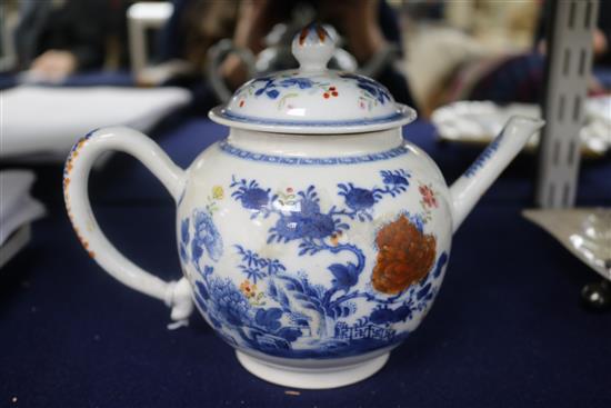 A Chinese enamelled teapot and cover, a Chinese Imari teabowl and another teabowl
